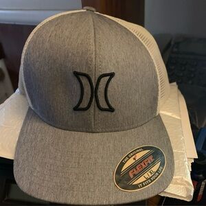 Hurley Heather Gray and Cream Flexfit Hat